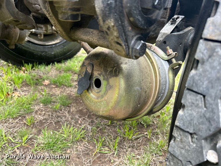 image for item DO1106 1994 Peterbilt  379 semi truck