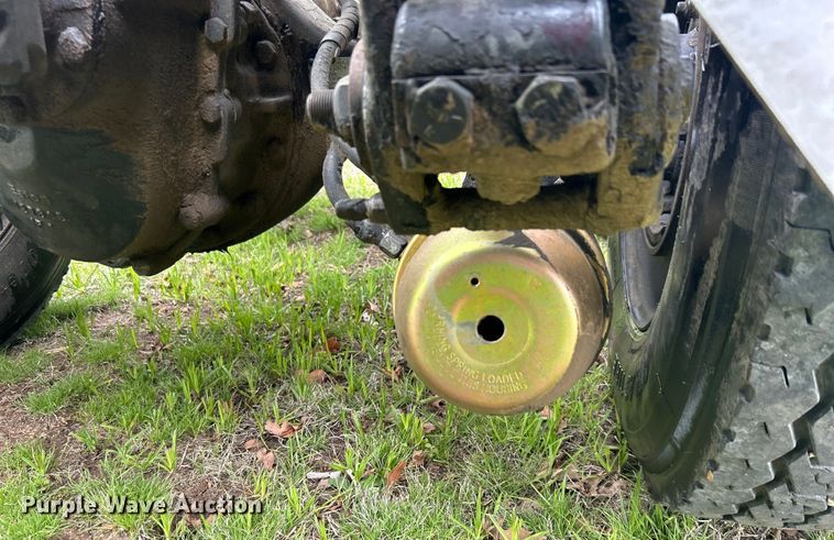 image for item DO1106 1994 Peterbilt  379 semi truck