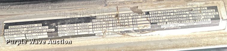 image for item DO1106 1994 Peterbilt  379 semi truck