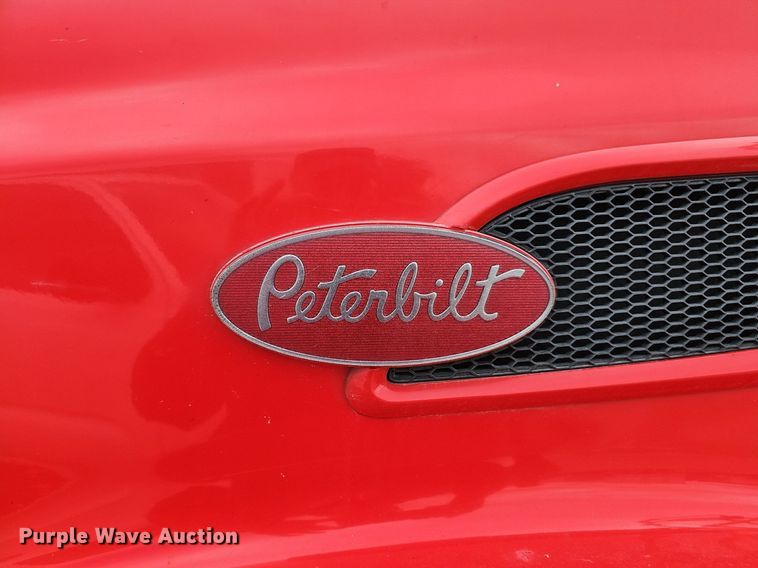 image for item DP0836 2008 Peterbilt 386 semi truck