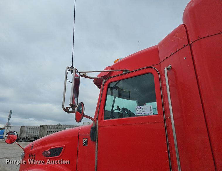 image for item DP0836 2008 Peterbilt 386 semi truck