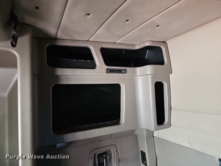 image for item DP0836 2008 Peterbilt 386 semi truck