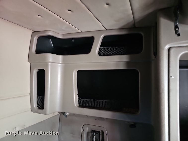 image for item DP0836 2008 Peterbilt 386 semi truck