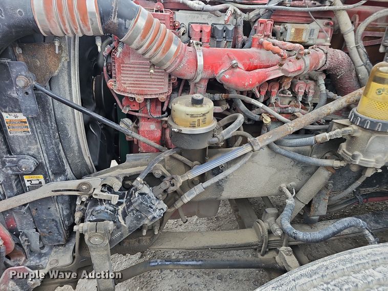 image for item DP0836 2008 Peterbilt 386 semi truck