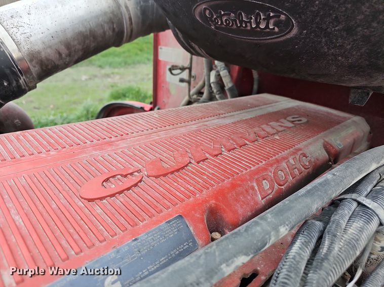 image for item DP0836 2008 Peterbilt 386 semi truck