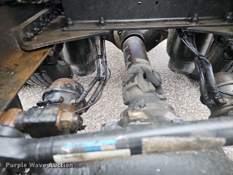 image for item DP0841 2014 Kenworth T680 semi truck