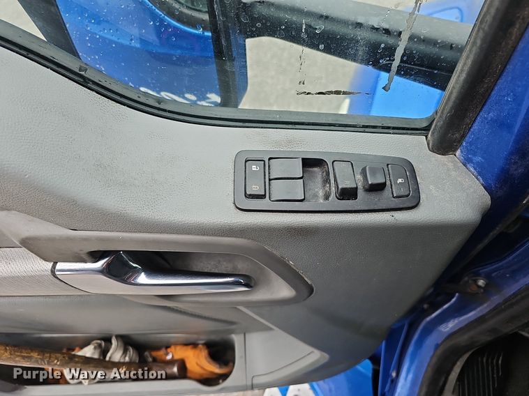 image for item DP0841 2014 Kenworth T680 semi truck