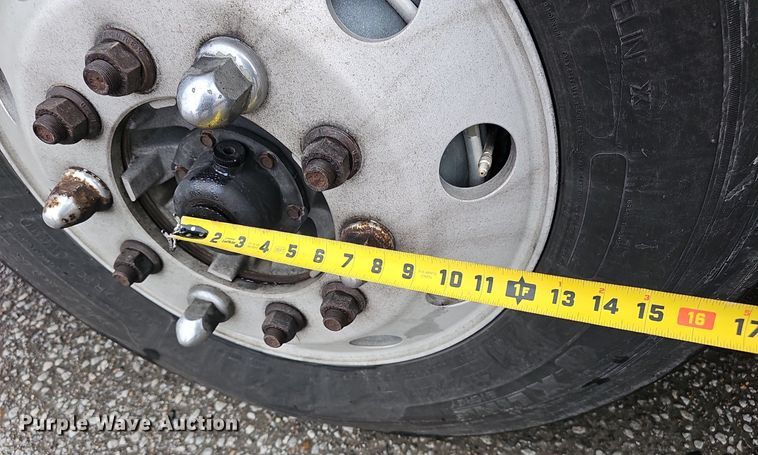 image for item DP0841 2014 Kenworth T680 semi truck