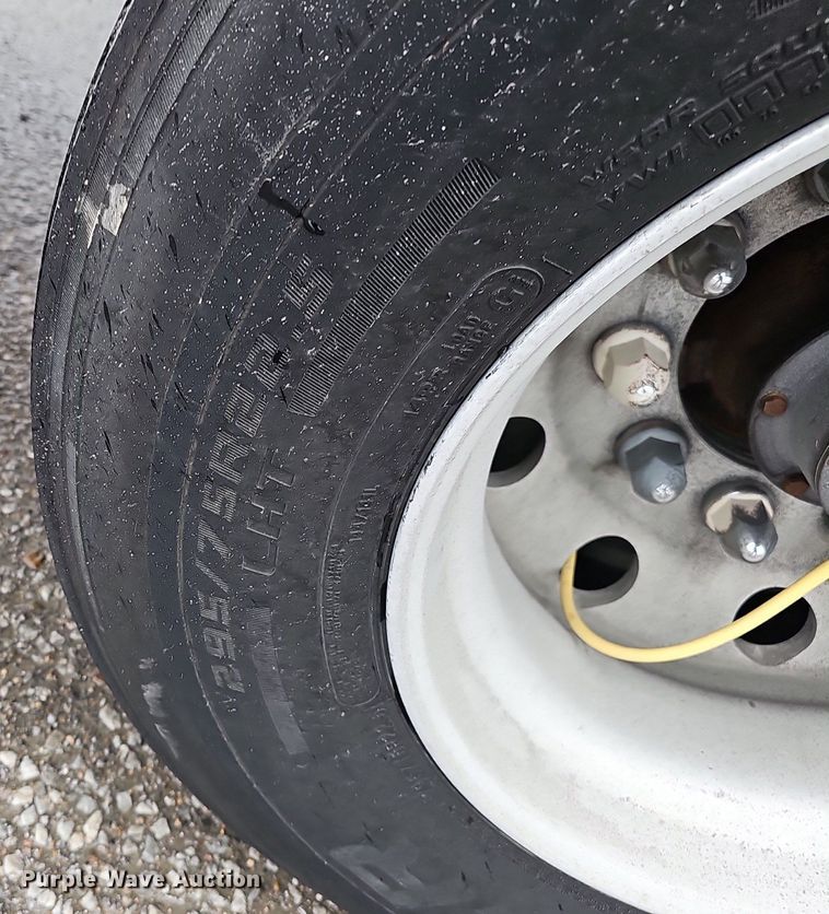 image for item DP0842 2013 Utility Trailer VS2RA refrigerated van trailer