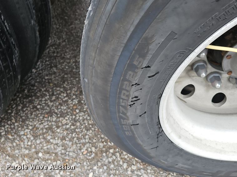 image for item DP0842 2013 Utility Trailer VS2RA refrigerated van trailer