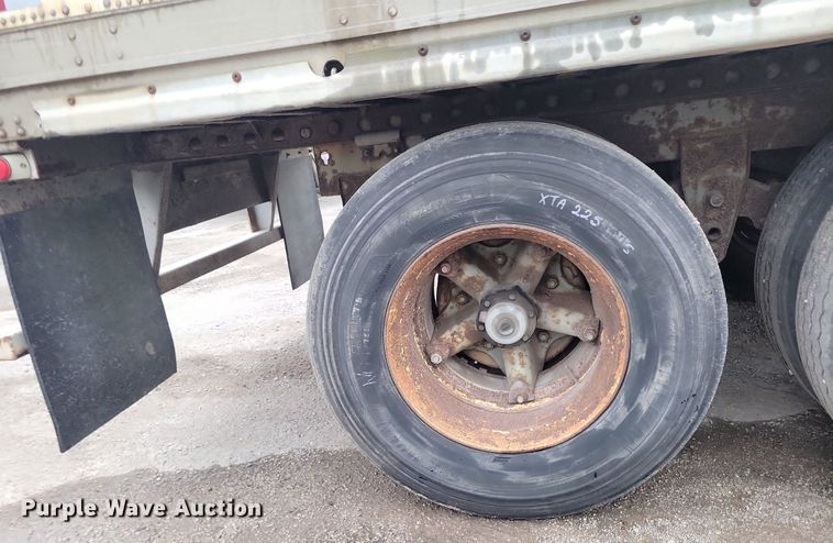 image for item DP1435 1994 Hyundai  HDM-48WH-V3261 dry van trailer