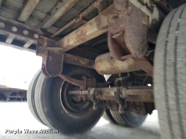 image for item DP1435 1994 Hyundai  HDM-48WH-V3261 dry van trailer