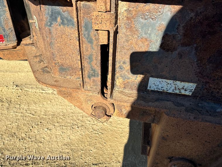 image for item DQ0739 1999 Trail King  Low Boy  lowboy equipment trailer