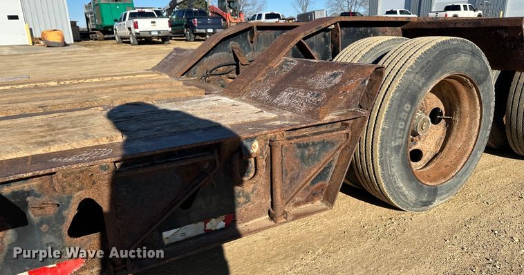 image for item DQ0739 1999 Trail King  Low Boy  lowboy equipment trailer