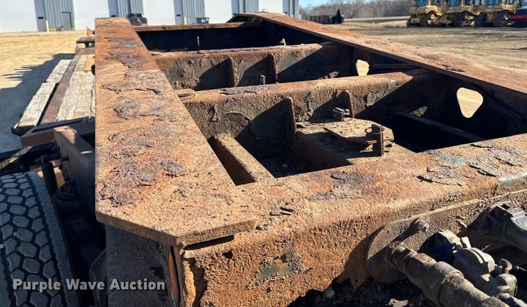 image for item DQ0739 1999 Trail King  Low Boy  lowboy equipment trailer