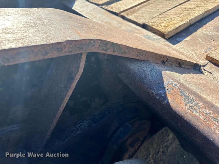 image for item DQ0739 1999 Trail King  Low Boy  lowboy equipment trailer