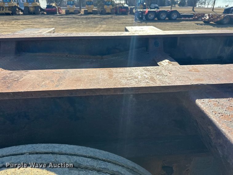 image for item DQ0739 1999 Trail King  Low Boy  lowboy equipment trailer