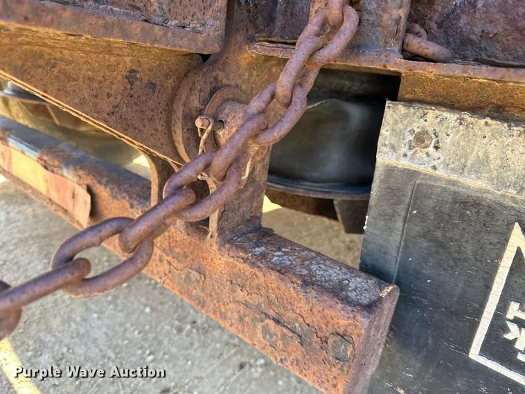 image for item DQ0739 1999 Trail King  Low Boy  lowboy equipment trailer