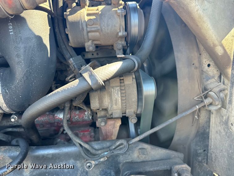 image for item DQ0745 2004 Kenworth  T800 semi truck