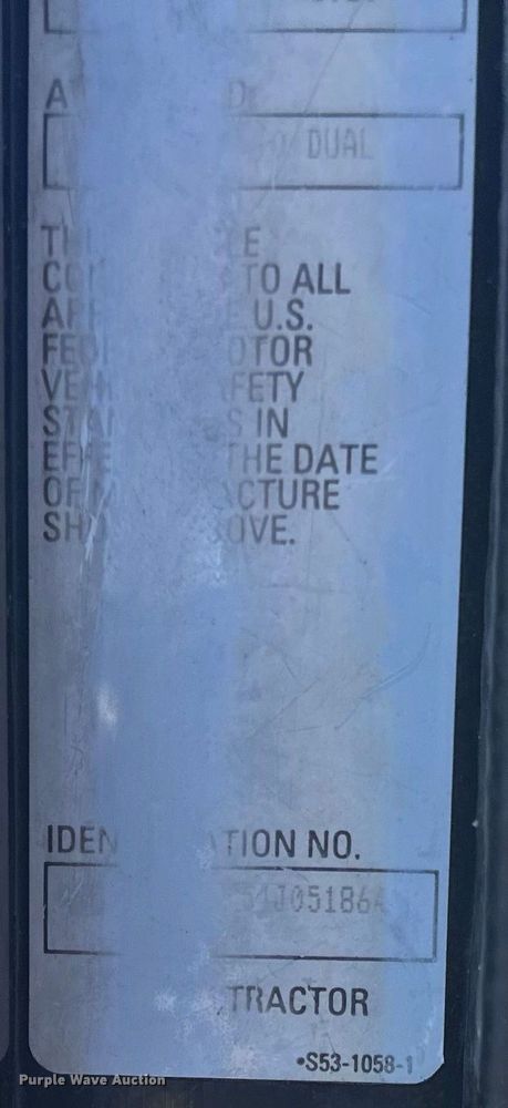 image for item DQ0745 2004 Kenworth  T800 semi truck