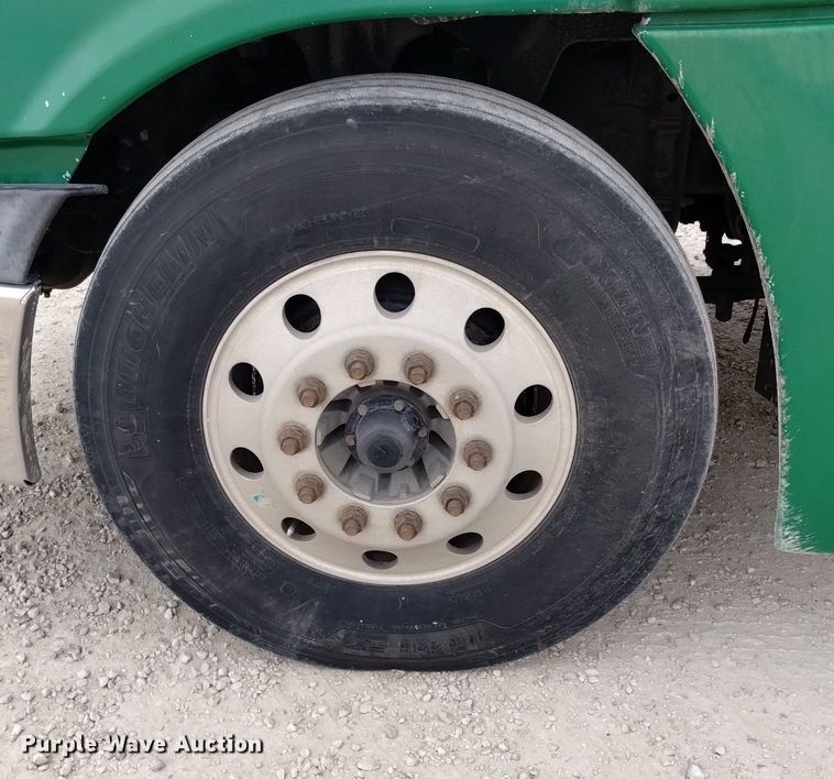 image for item DQ6053 2016 Freightliner Cascadia semi truck