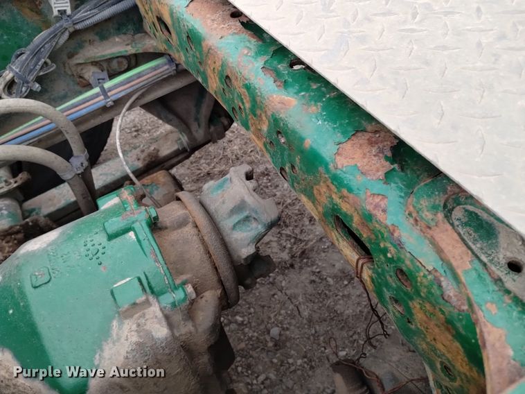 image for item DQ6055 2014 Freightliner Cascadia semi truck