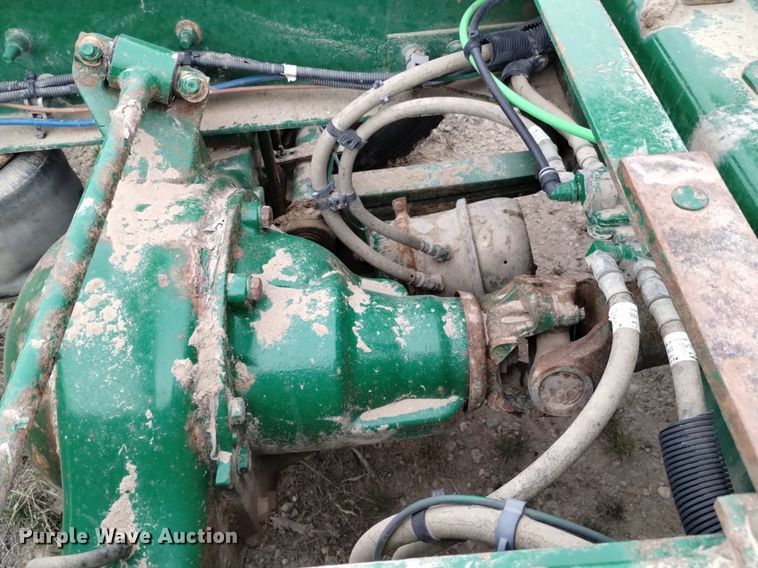 image for item DQ6055 2014 Freightliner Cascadia semi truck