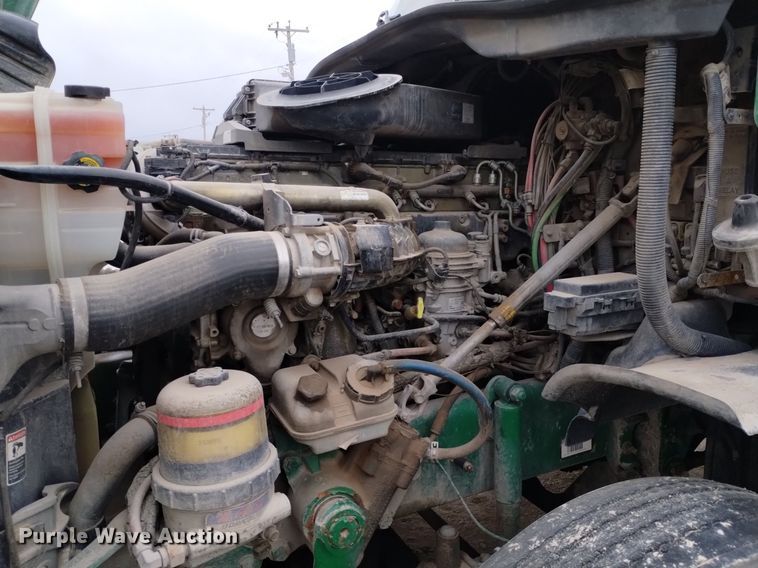 image for item DQ6055 2014 Freightliner Cascadia semi truck