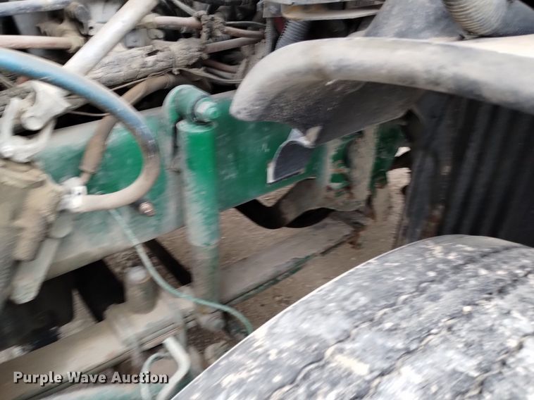 image for item DQ6055 2014 Freightliner Cascadia semi truck