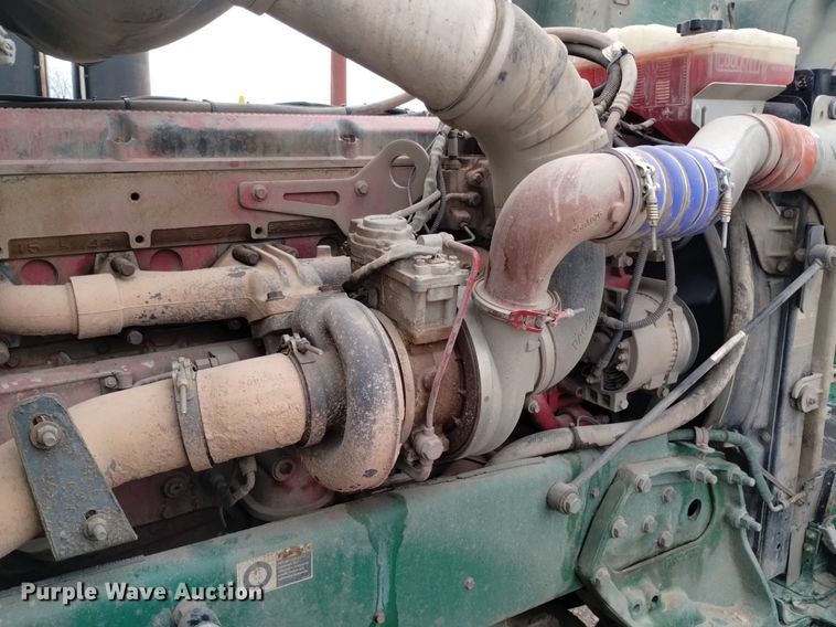 image for item DQ6057 2009 Peterbilt  386 semi truck