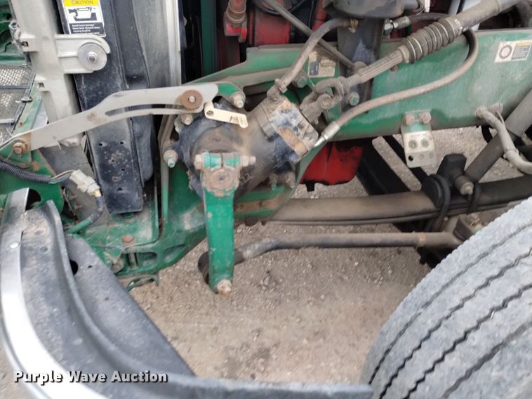 image for item DQ6057 2009 Peterbilt  386 semi truck