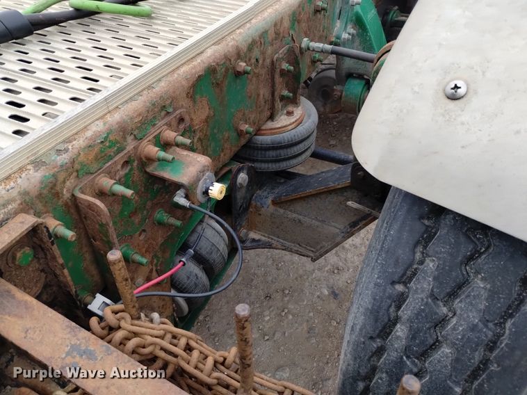 image for item DQ6058 2015 Freightliner Cascadia semi truck