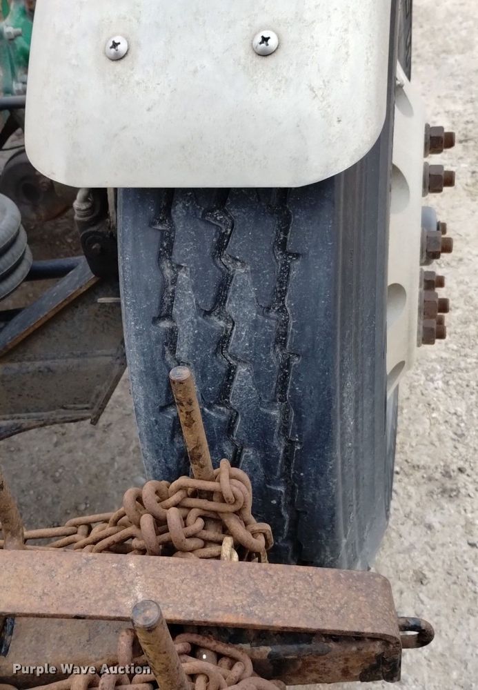 image for item DQ6058 2015 Freightliner Cascadia semi truck