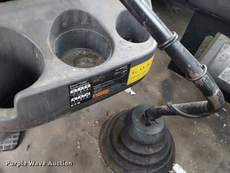 image for item DQ6059 2009 International Prostar semi truck