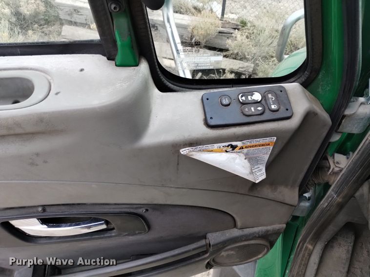 image for item DQ6059 2009 International Prostar semi truck