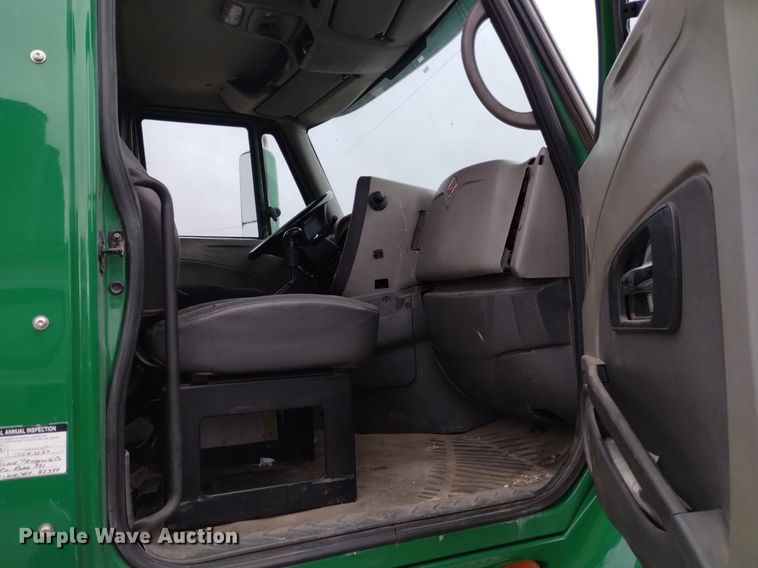 image for item DQ6059 2009 International Prostar semi truck