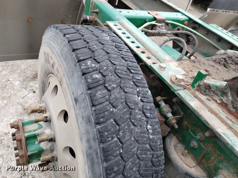 image for item DQ6059 2009 International Prostar semi truck