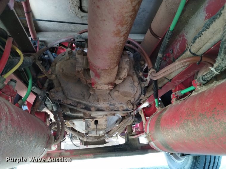 image for item DQ6066 2004 Freightliner  Columbia  semi truck