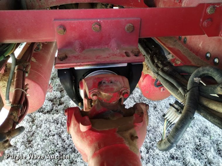 image for item DQ6066 2004 Freightliner  Columbia  semi truck