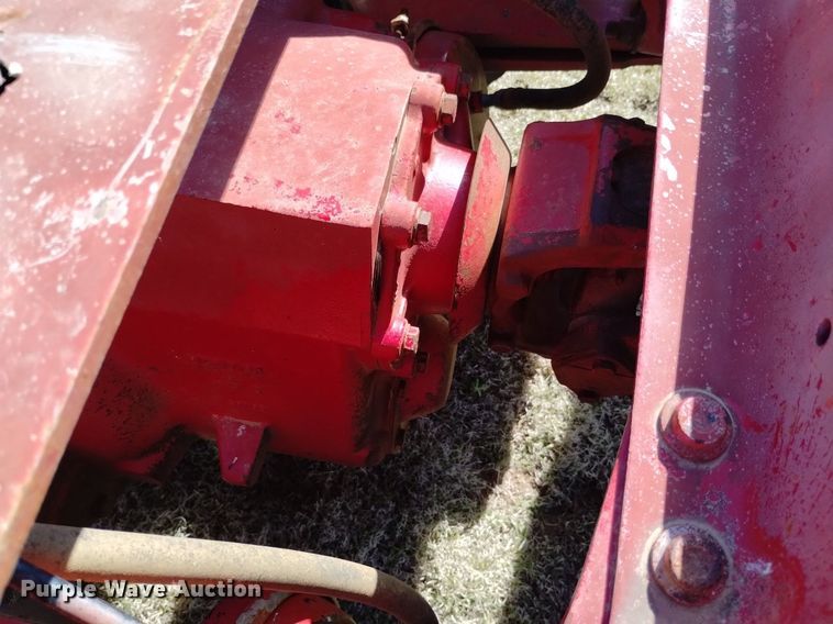 image for item DQ6066 2004 Freightliner  Columbia  semi truck