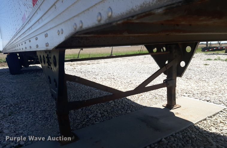 image for item DQ6989 2018 Utility Trailer  VS2DX dry van trailer