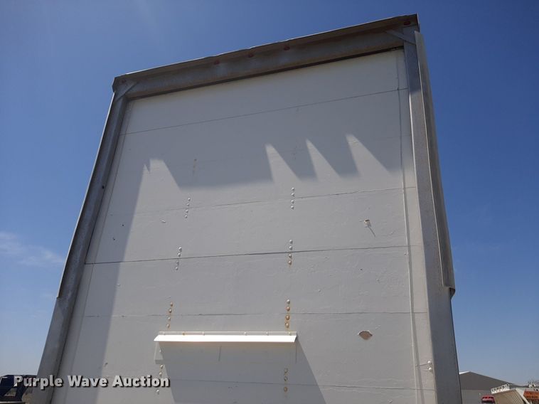 image for item DQ6989 2018 Utility Trailer  VS2DX dry van trailer