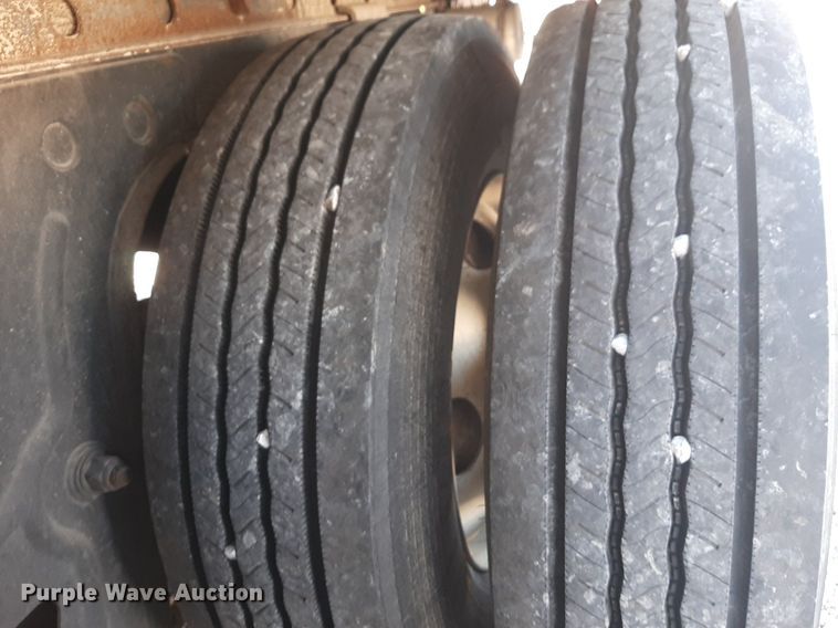 image for item DQ6990 2013 Great Dane SB230 refrigerated van trailer