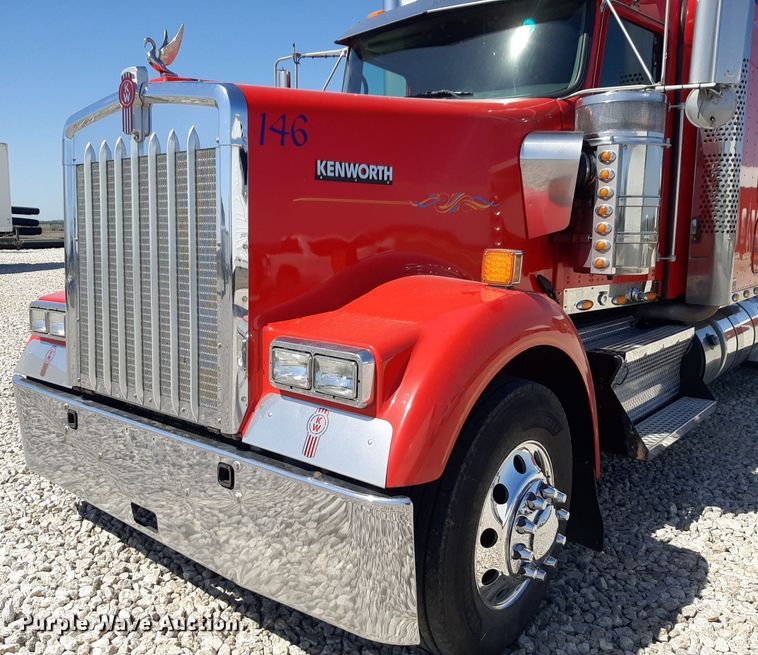 image for item DQ6991 2018 Kenworth W900 semi truck