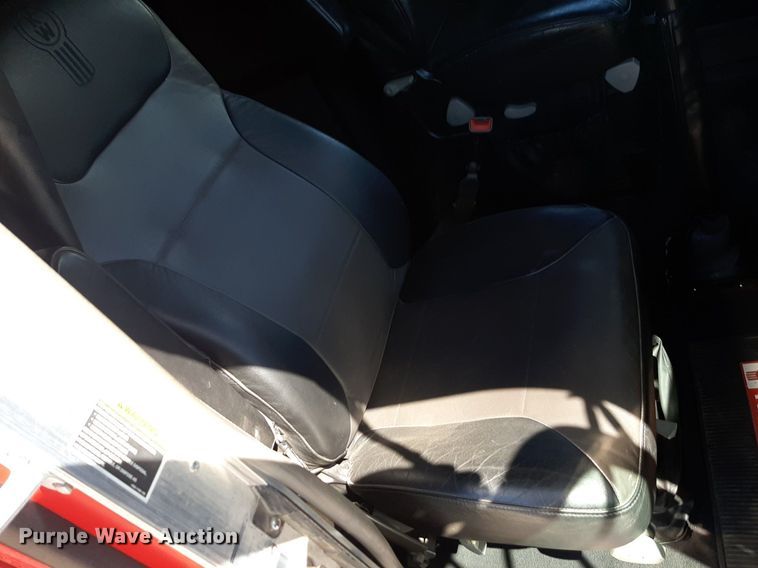 image for item DQ6991 2018 Kenworth W900 semi truck