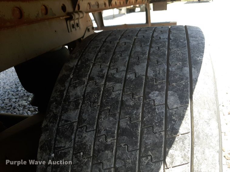 image for item DQ6992 2018 Utility Trailer VS2DX dry van trailer