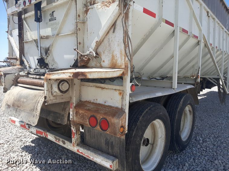 image for item DQ6994 2000 Trinity  live bottom trailer