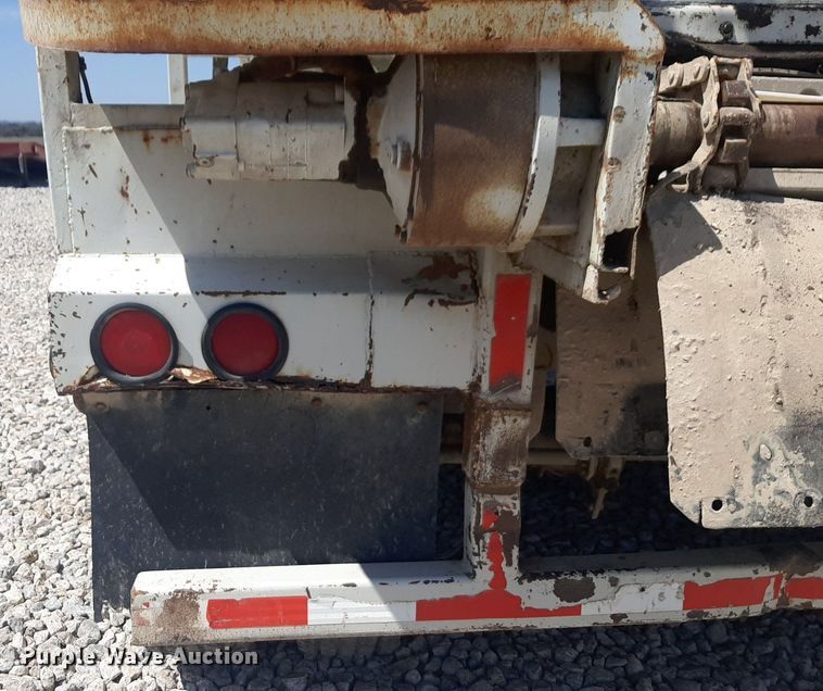 image for item DQ6994 2000 Trinity  live bottom trailer