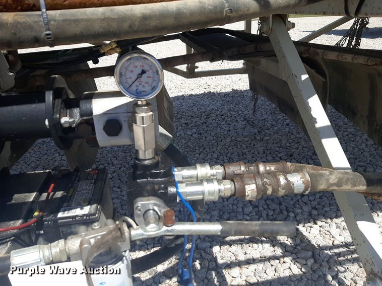 image for item DQ6994 2000 Trinity  live bottom trailer