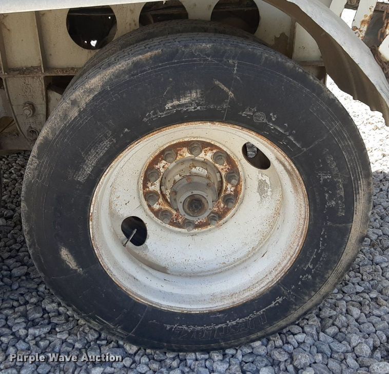 image for item DQ6994 2000 Trinity  live bottom trailer